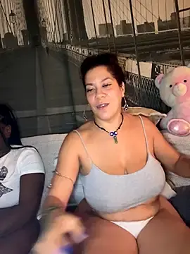 Stripchat Free Live Porn of Bigbuttbrooklynn