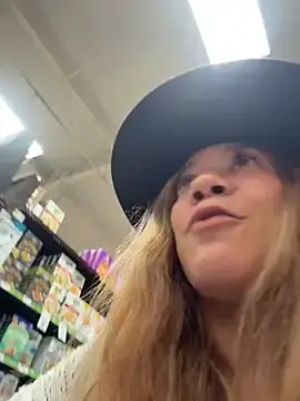 Stripchat Nude Webcam of Bigbuttbrooklynn