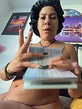 Stripchat Adult Webcam of Bigbuttbrooklynn