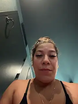 Stripchat Adult Webcam of Bigbuttbrooklynn