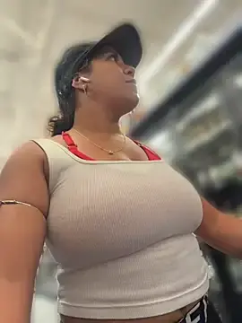 Stripchat Nude Webcam of Bigbuttbrooklynn