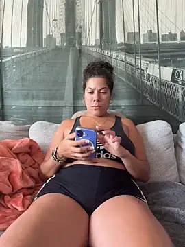 Stripchat Free Porn Cam of Bigbuttbrooklynn