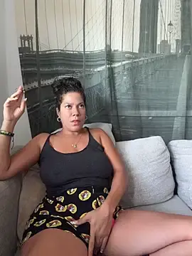 Stripchat Free Porn Cam of Bigbuttbrooklynn