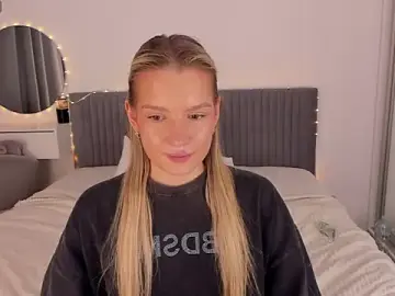 Stripchat Adult Webcams of CassieRayss