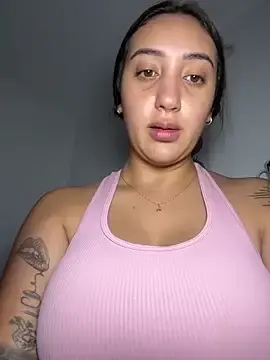 Stripchat Free Porn Cam of Hannahoff