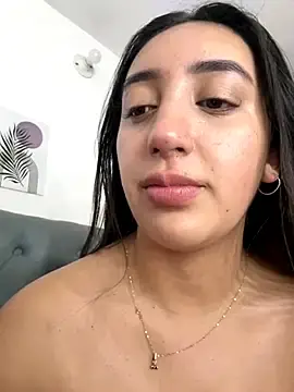 Stripchat Free Live Porn of Hannahoff