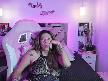 Stripchat Live Porn of Karly_moon