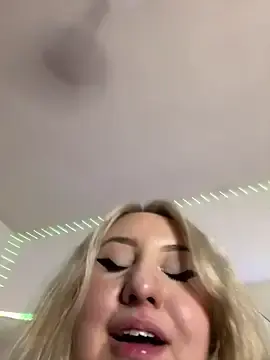 Stripchat Nude Webcam of NibiruNairobi69