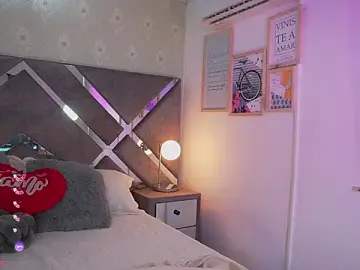 Stripchat Free Live Porn of AlinnaJohnson