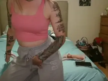 Stripchat Adult Video Chat of Heyitsmee33