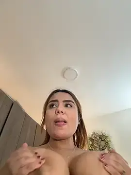 Stripchat Watch Live Sex Cams of valeria2019hot