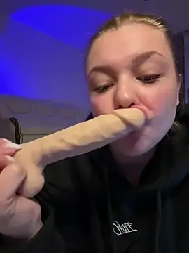 Stripchat Live Sex Cam of FreiaFlower