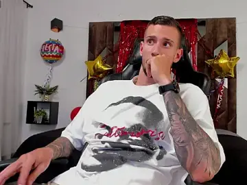 Stripchat Nude Webcam of J_king__