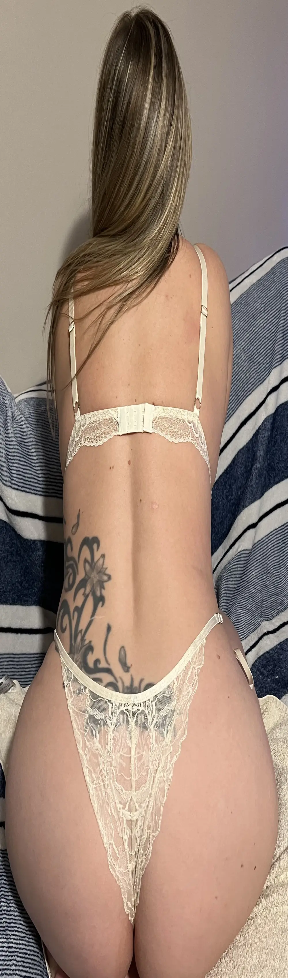 Megan_off