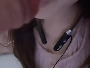 Stripchat Sex Cam of Sweet-Angel999