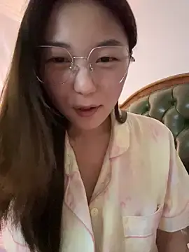 Stripchat Live Sex Cam of Sweet-Angel999