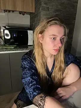 Stripchat Sex Cam of freiiaflower