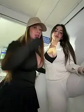 Stripchat Nude Webcam of roouse