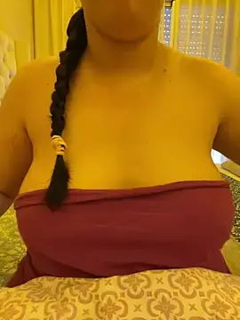 Stripchat Free Porn Cam of Bold-arabic-vibes