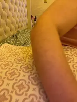 Stripchat Live Sex Cam of Bold-arabic-vibes