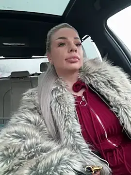 Stripchat Nude Webcam of Russian_Ava