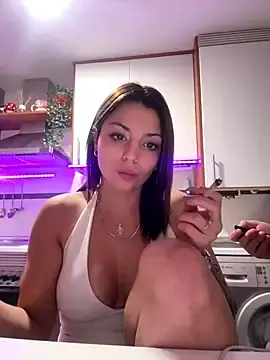 Stripchat Live Sex of Noeliagglow