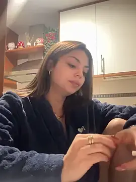 Stripchat Free Porn Cam of Noeliagglow
