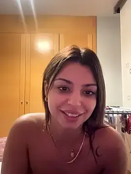 Stripchat Free Porn Cam of Noeliagglow