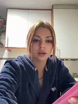 Stripchat Best Webcam of Noeliagglow