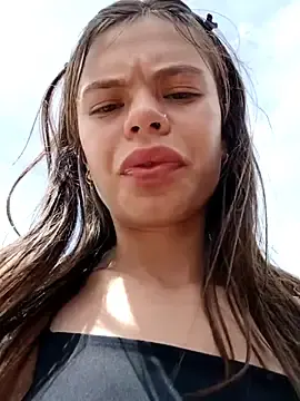 Stripchat Free Live Porn of _Isabella-7