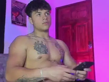 Stripchat Adult Webcam of Dominic_Biker__