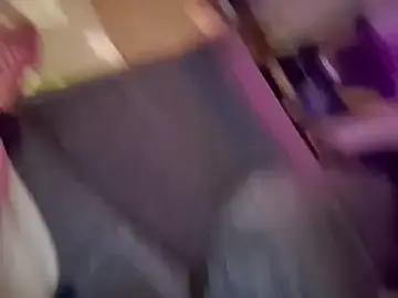 Stripchat Sex Cam of Cutegothcrybabyx