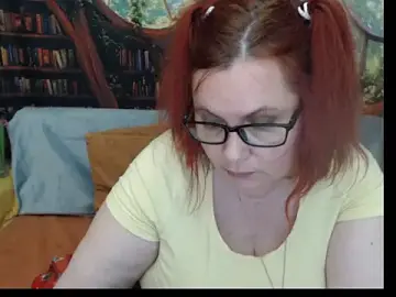 Stripchat Adult Webcam of PlayfullMature