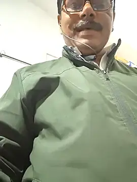 Stripchat Adult Webcam of Srmotrs