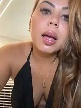 Stripchat Free Live Porn of lariic