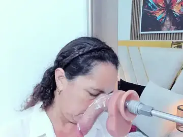 Stripchat Free Live Porn of Luna_Naughty1