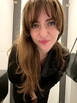 Stripchat Watch Live Sex Cams of MariiD