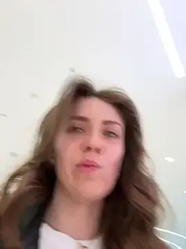 Stripchat Free Live Porn of MariiD