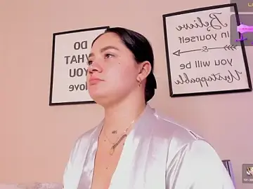 Stripchat Sex Cam of Morgan_Wright