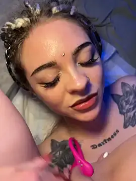 Stripchat Sex Chat of RollingGirls