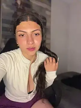 Stripchat Free Porn Cam of arieel__722