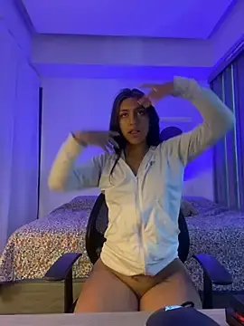 Stripchat Sex Cam of Nahomy_cute1