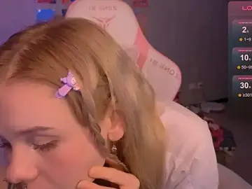 Stripchat Live Sex Cam of Britney_Lynch