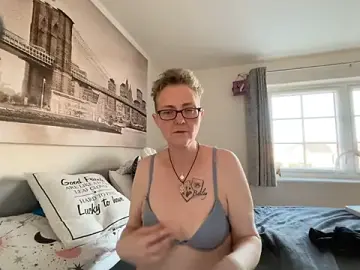 Stripchat Best Webcam of Curvy-Jinx