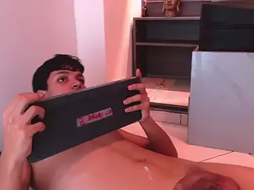 Stripchat Free Porn Cam of Joseph_Gonzalez