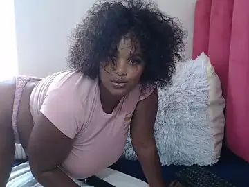 Stripchat Sex Cam of Stormy-Stella