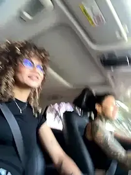 Stripchat Live Sex Cam of Lianh_Benett