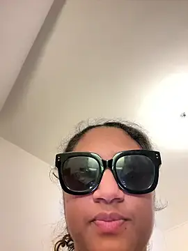 Stripchat Watch Live Sex Cams of Elixirligth