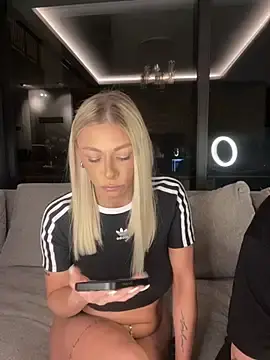 Stripchat Free Porn Cam of SexOnMyLvL