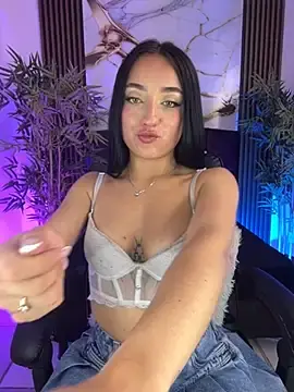 Stripchat Best live sex cam show of Ady_18